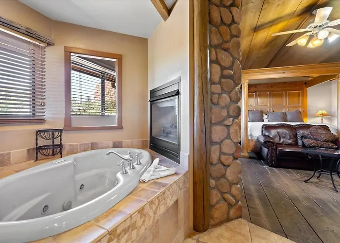 Adobe Village Sundance Apartment *